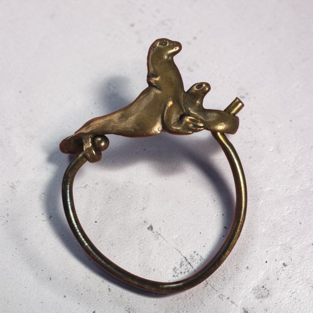 Vintage Christopher Jupp Sea Lion Mom and Baby Brass Keyring